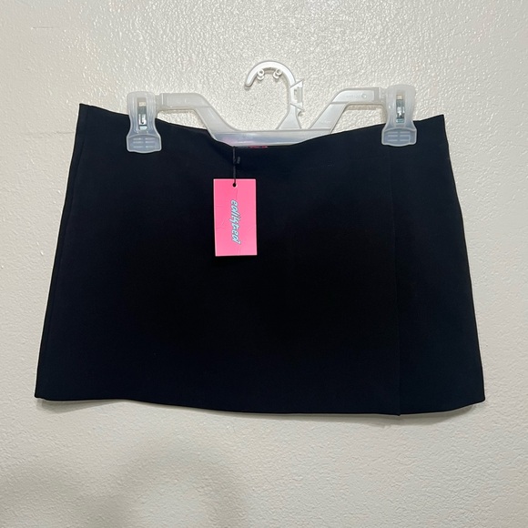 NWT Edikted Dasha Black Micro Mini Skirt - Picture 5 of 16